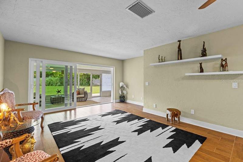2 bedroom Condominium at 215 Boca Ciega Point Boulevard #3, Boca Ciega Point East, St Petersburg — photo 3