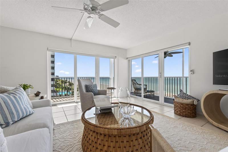 2 bedroom Condominium at 633 Alhambra Road #508, Venice Sands, Venice — photo 3