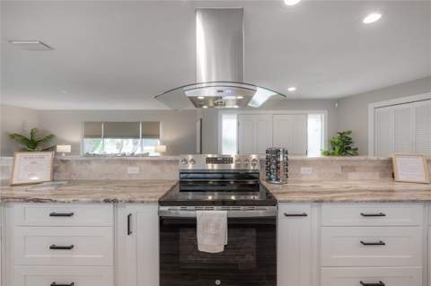 6322 Cottonwood Lane, Apollo Beach FL - photo 14 of 45