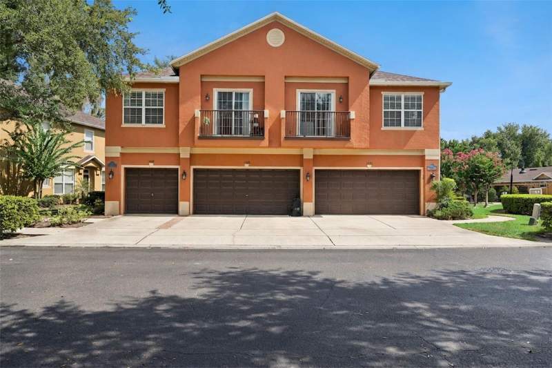 1610 PINE OAK TRAIL home for sale in Magnolia Club