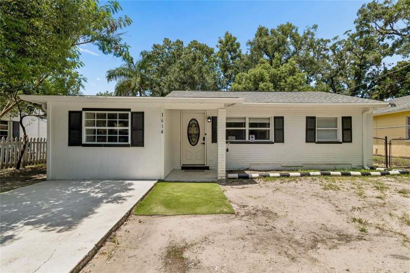 3 bedroom Single Family Residence at 1614 E Maple Avenue, Fern Cliff, Tampa — photo 2