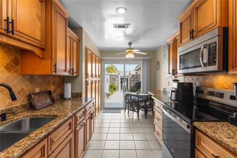 531 Boca Ciega Point Boulevard #531, St Petersburg FL - photo 14 of 68