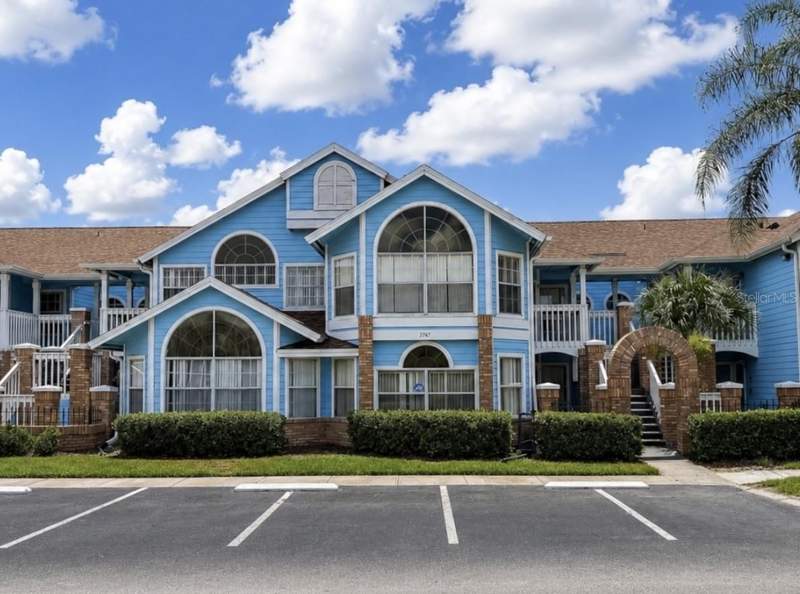 2747 N POINCIANA BOULEVARD #10 home for sale in Villas At Somerset