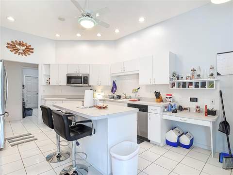 8410 Maybelle Drive, Weeki Wachee FL - photo 13 of 32
