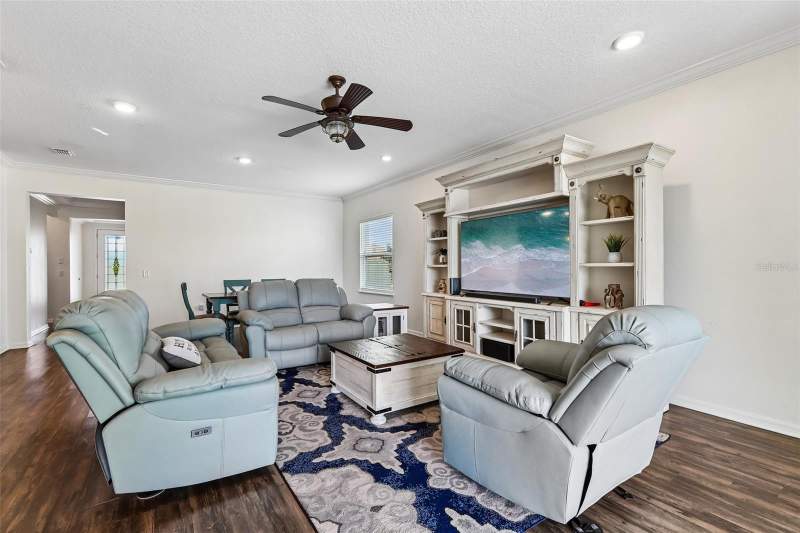 4 bedroom Single Family Residence at 8245 Olive Brook Drive, Epperson Ranch South Ph 1E-2, Wesley Chapel — photo 3