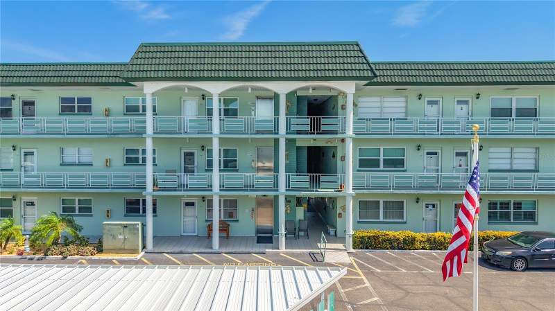 1 bedroom Condominium at 5935 30th Avenue #104, Town Shores Of Gulfport, Gulfport — photo 3