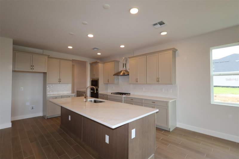 5 bedroom Single Family Residence at 3209 Wolf Lake Avenue, Wolf Lake Ranch, Apopka — photo 4