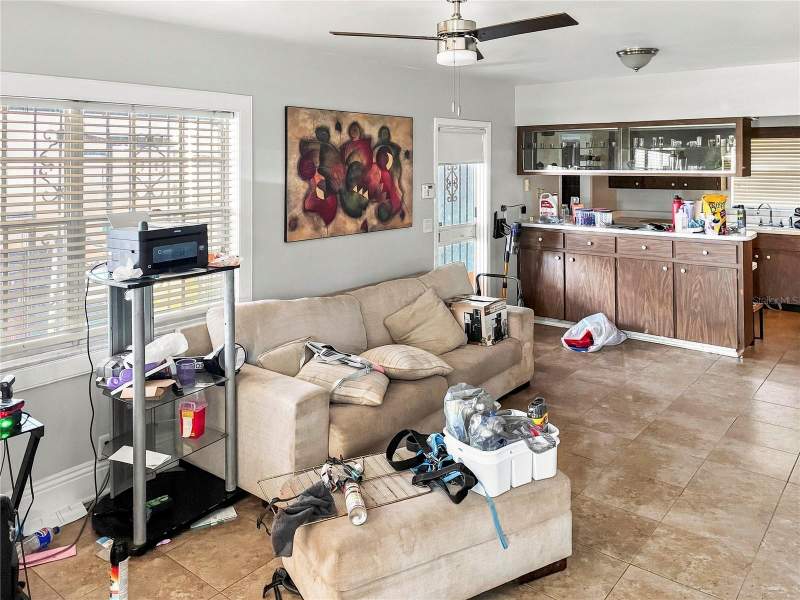 2 bedroom Single Family Residence at 8410 N Grady Avenue, Tampa, Tampa — photo 4