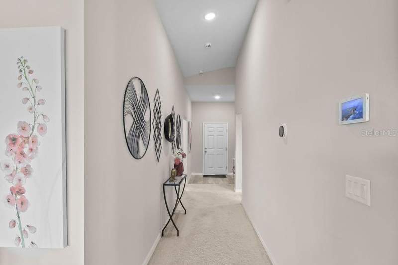 4 bedroom Single Family Residence at 5945 Slate Rock Drive, Riverstone Ph 5 & 6, Lakeland — photo 2