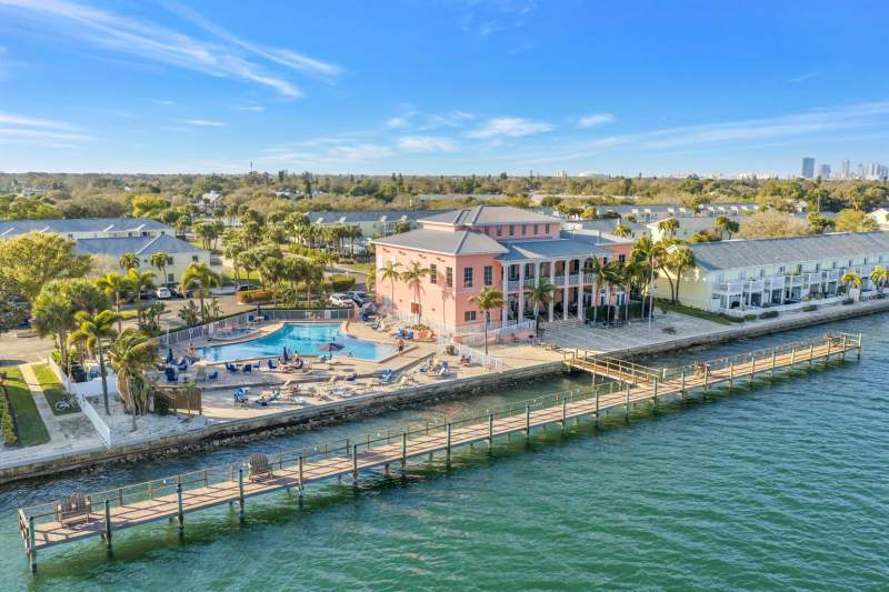 1 bedroom Condominium at 5102 Coquina Key Drive #D, Waterside At Coquina Key South, St Petersburg — photo 5
