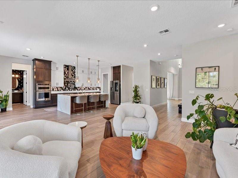 6 bedroom Single Family Residence at 8408 Ludington Circle, Estate/Parkside, Orlando — photo 5