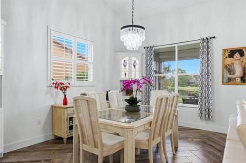 8945 Whitemarsh Avenue, Sarasota FL - photo 13 of 63