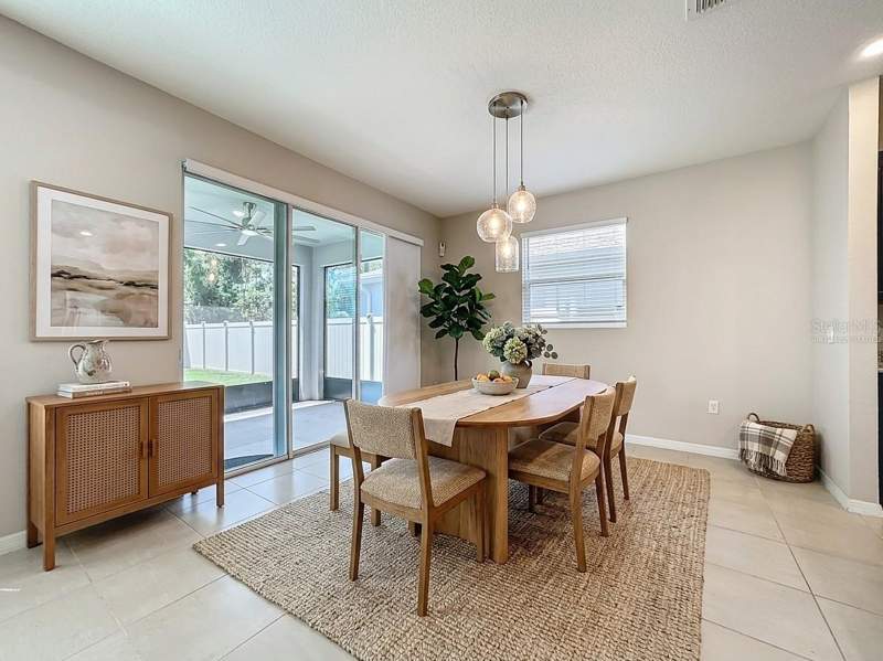 4 bedroom Single Family Residence at 13071 Brookside Moss Drive, Belmond Reserve, Riverview — photo 2