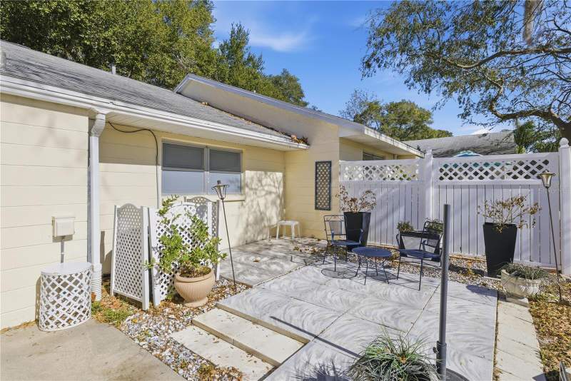 2 bedroom Condominium at 8868 SW 97th Lane Road #G, Circle Square Woods, Ocala — photo 2