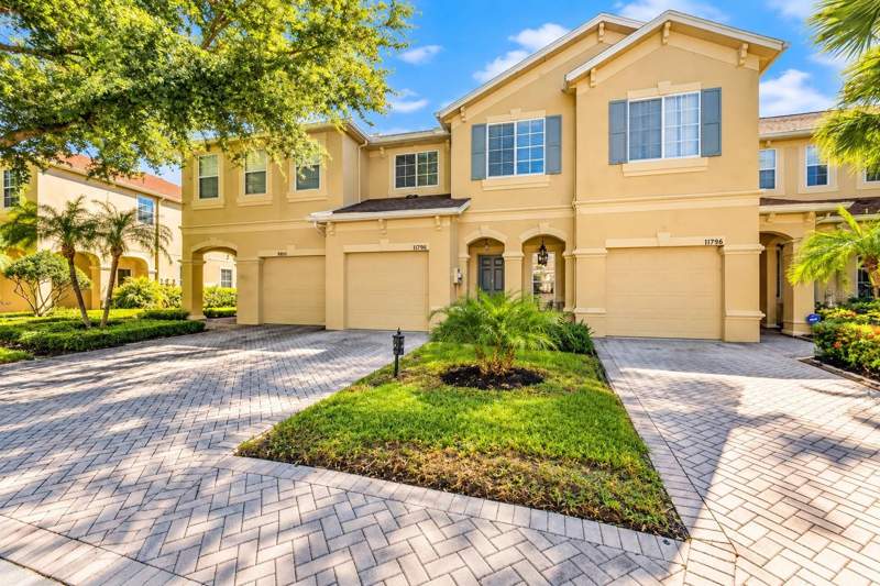 3 bedroom Townhouse at 9234 Stone River Place, River Walk, Riverview — photo 3