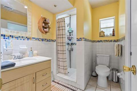 12922 N Albany Avenue, Tampa FL - photo 9 of 38