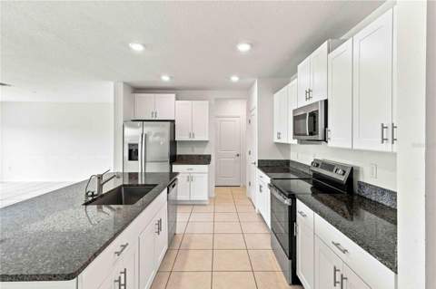 5375 Blue Horizon Way, Wimauma FL - photo 10 of 49