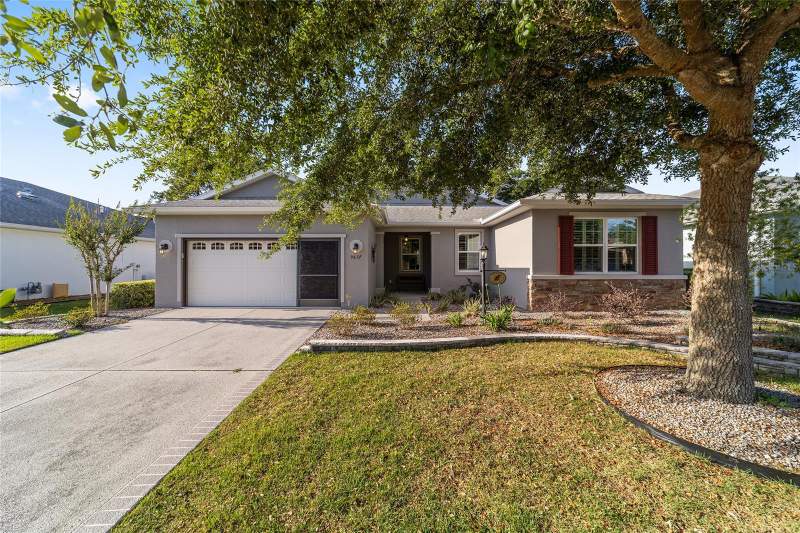 2 bedroom Single Family Residence at 9637 SW 95th Loop, On Top Of The World, Ocala — photo 3