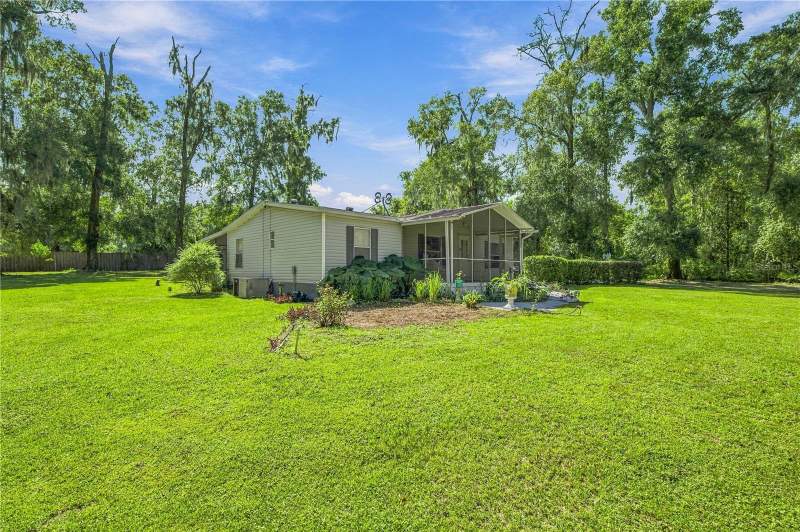 3 bedroom Manufactured Home at 3860 SW 80th Street, Sugar Hill, Ocala — photo 4