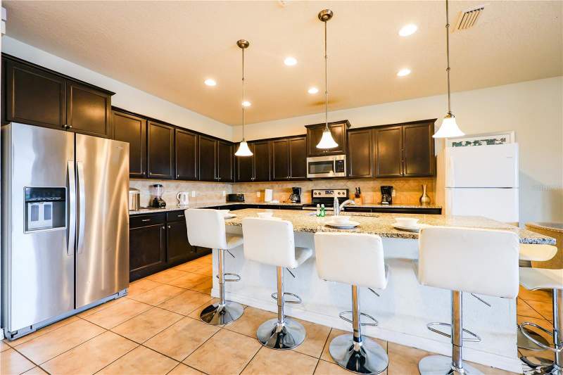 9 bedroom Single Family Residence at 8811 Macapa Drive, Windsor At Westside Ph 2A, Kissimmee — photo 4