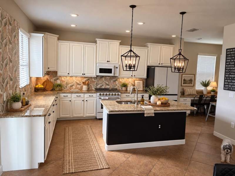 4 bedroom Single Family Residence at 19421 Paddock View Drive, K-Bar Ranch Prcl Q Ph 2, Tampa — photo 2
