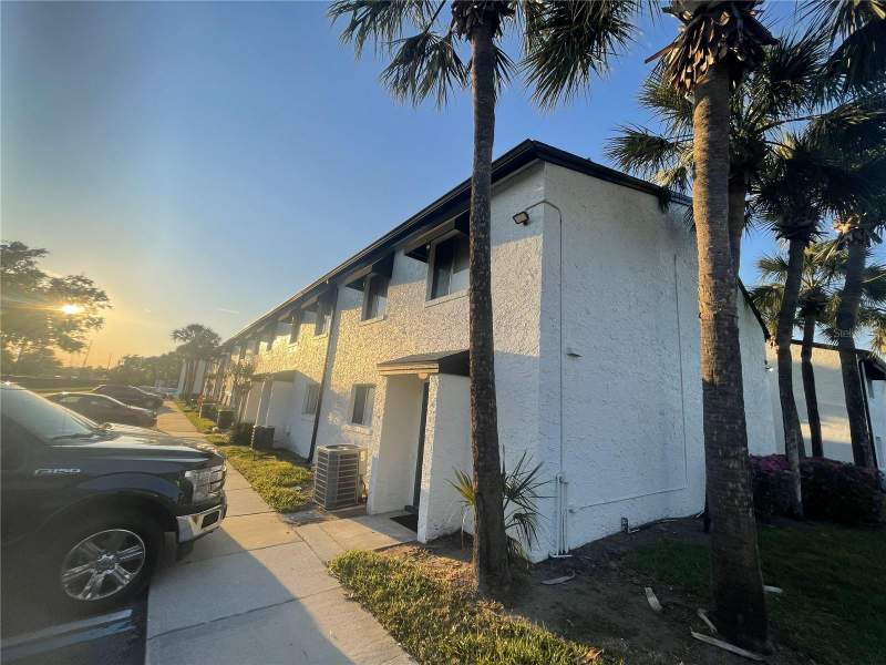3 bedroom Condominium at 4419 S SEMORAN BOULEVARD #7, AVALON CONDO, ORLANDO — photo 1