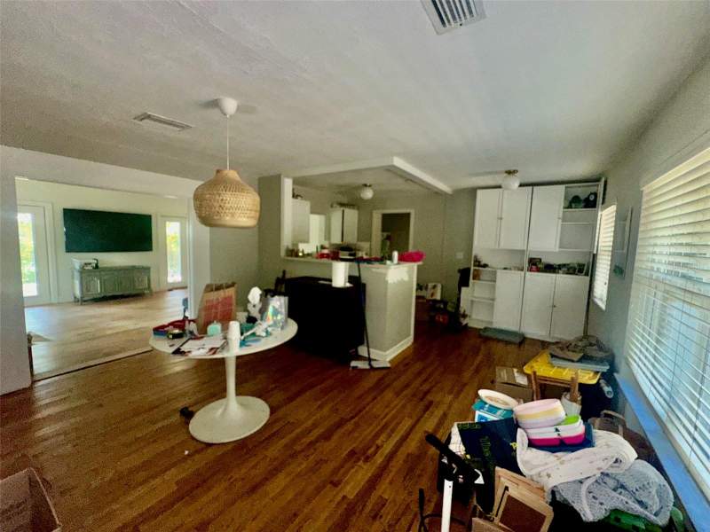 3 bedroom Single Family Residence at 900 46TH AVENUE, MONTICELLO PARK, ST PETERSBURG — photo 5