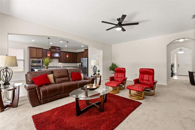 4 bedroom Single Family Residence at 3737 Chandler Estates Drive, Chandler Estates, Apopka — photo 3