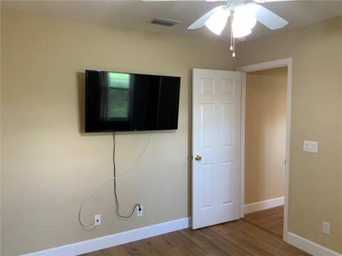 5475 Bounty Circle, Tavares FL - photo 15 of 33