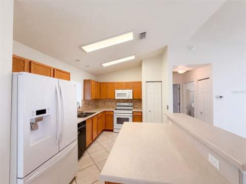 14280 SE 85th Avenue, Summerfield FL - photo 6 of 24