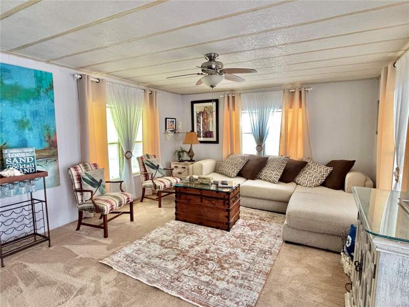 1 bedroom Manufactured Home at 310 Mount Piney Avenue #266, Mobel Americana Mobile Home Park Unrec, St Petersburg — photo 4