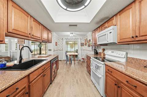 8251 Earlshire Lane, Spring Hill FL - photo 7 of 22