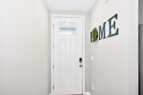 3729 Radiant Mountain Drive, Plant City FL - photo 6 of 38