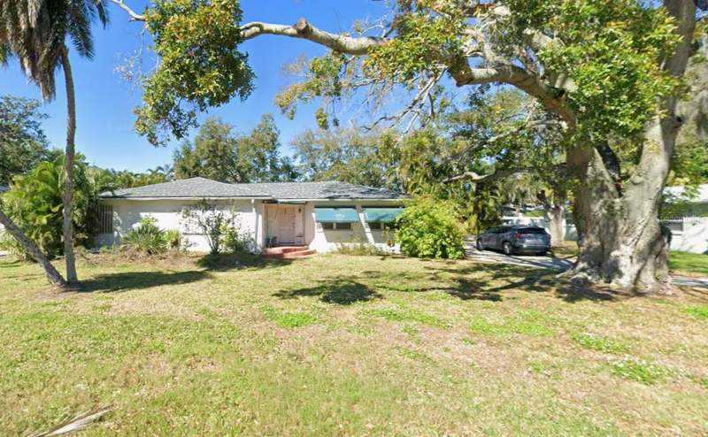 1757 MICHIGAN AVENUE home for sale in Shoreacres Center