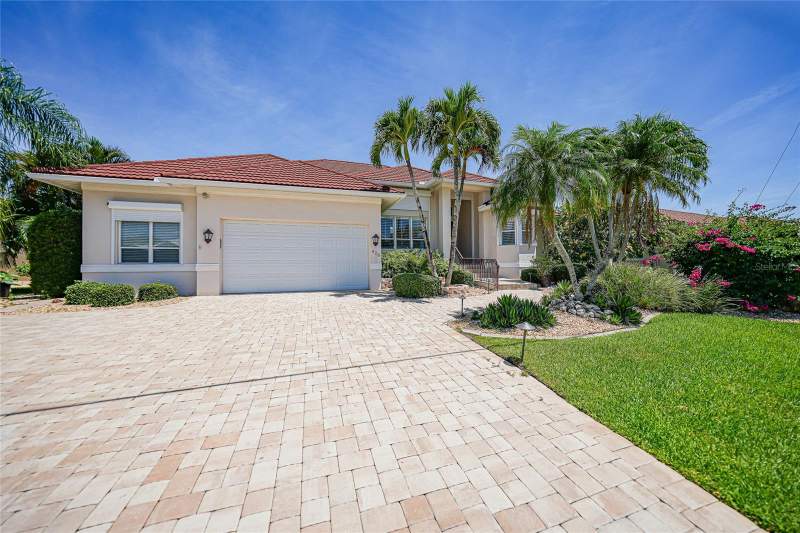 3 bedroom Single Family Residence at 436 Valletta Court, Punta Gorda Isles Sec 15, Punta Gorda — photo 4