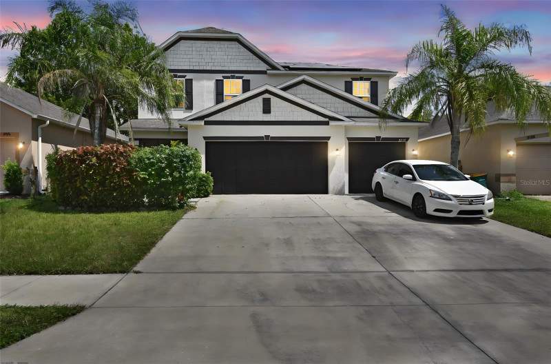 Tavares Martins Grove