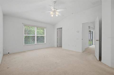 5526 Gallant Fox Court, Wesley Chapel FL - photo 12 of 28