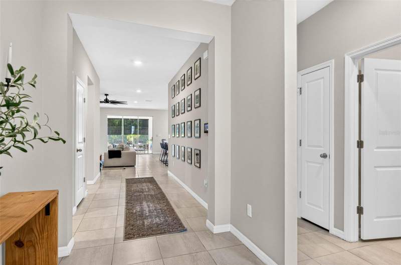 4 bedroom Single Family Residence at 12473 Dora Trail, Bella Lago Ph Ie & Iib, Parrish — photo 4