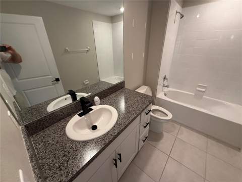 15516 Miller Creek Drive, Sun City Center FL - photo 10 of 19