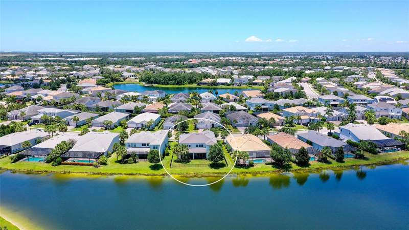 4 bedroom Single Family Residence at 12318 Blue Hill Trail, Mallory Park Ph I D & Ph II A, Bradenton — photo 5