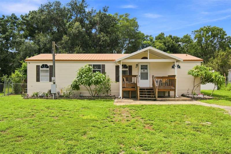 2715 11TH AVENUE home for sale in Ruskin Colony Farms