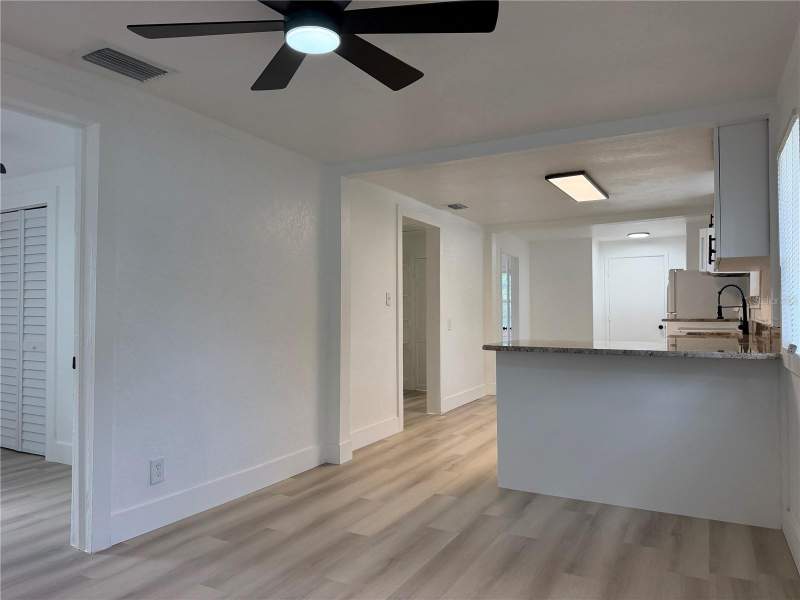 2 bedroom Single Family Residence at 3636 E North Bay Street, Montana City, Tampa — photo 4