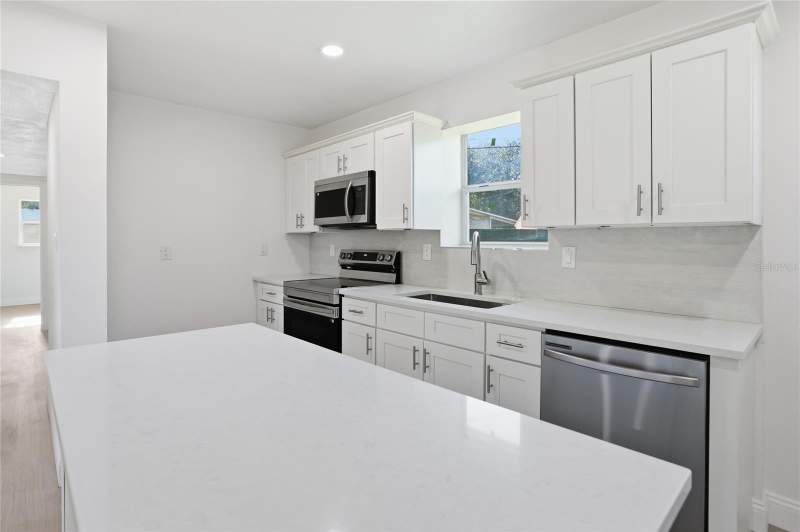 3 bedroom Single Family Residence at 526 ENGEL DRIVE, ENGELWOOD PARK, ORLANDO — photo 5