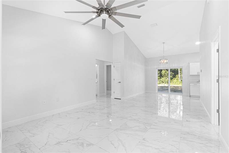 3 bedroom Single Family Residence at 15223 SE 61st Court, Summerfield Terrace, Summerfield — photo 4