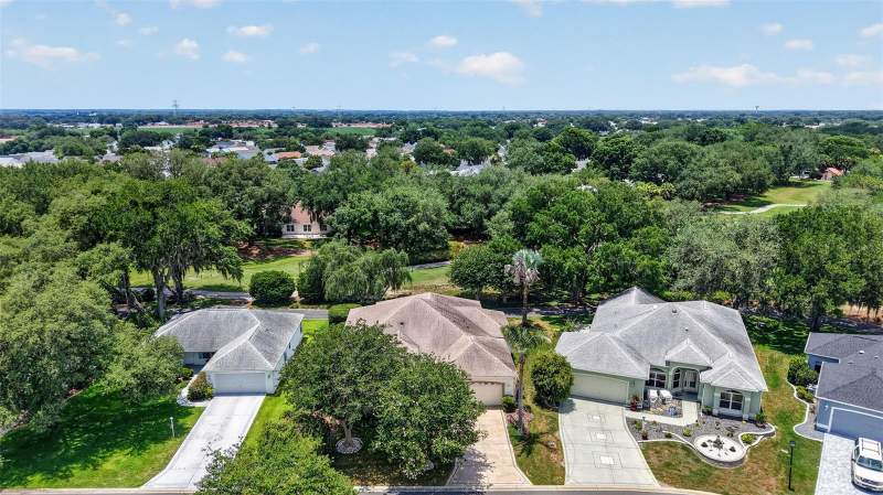 3 bedroom Single Family Residence at 542 Loma Paseo Drive, The Villages, The Villages — photo 3