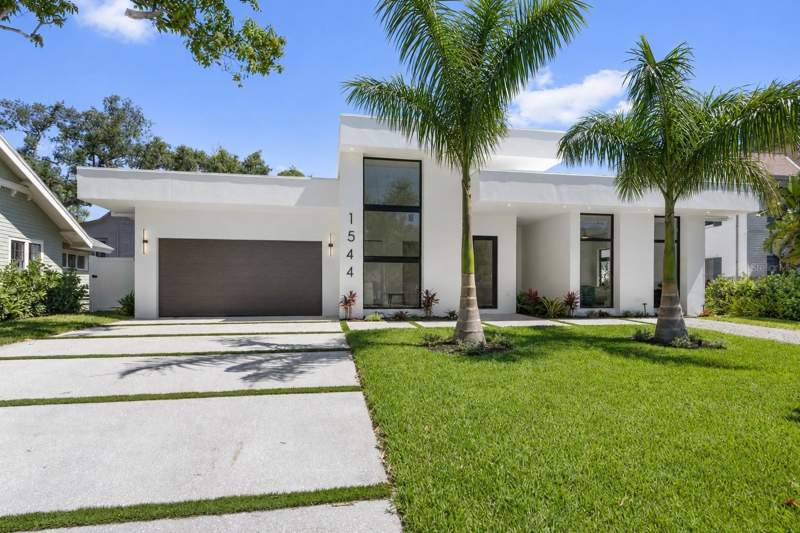 4 bedroom Single Family Residence at 1544 3rd Avenue, Upham Add To Bradenton Continued, Bradenton — photo 3