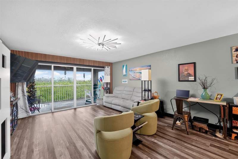 2 bedroom Condominium at 1960 Oregon Trail #2B, Village At Oyster Creek Ph, Englewood — photo 3