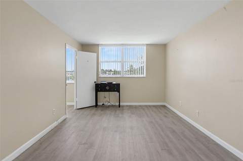 4720 Locust Street #206, St Petersburg FL - photo 17 of 34