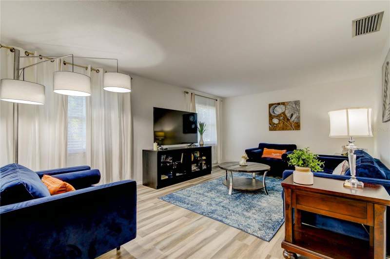 4 bedroom Single Family Residence at 1846 Elmhurst Drive, College Park, Clearwater — photo 5