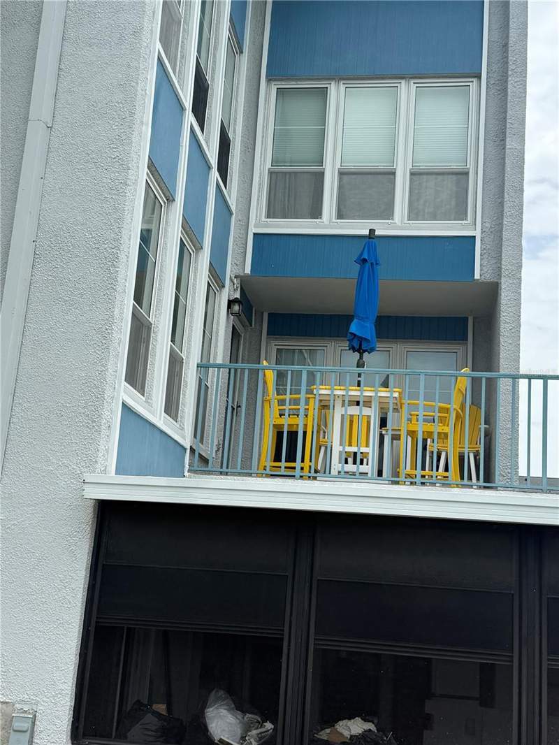 2 bedroom Townhouse at 315 Medallion Boulevard #H, Madeira Beach Yacht Club Condo, Madeira Beach — photo 2
